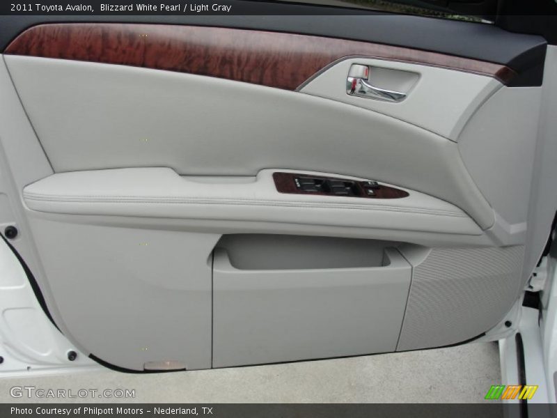Blizzard White Pearl / Light Gray 2011 Toyota Avalon
