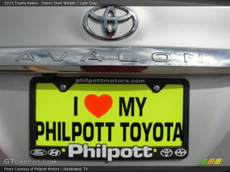 Classic Silver Metallic / Light Gray 2011 Toyota Avalon