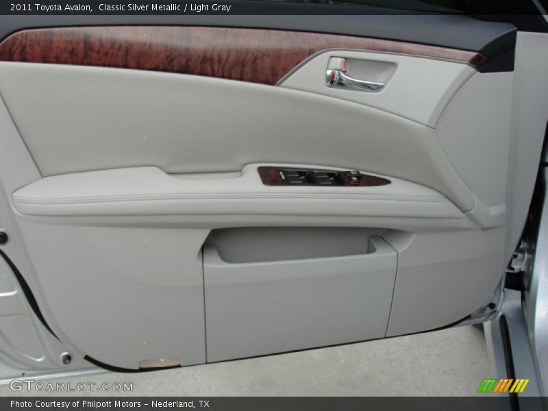 Classic Silver Metallic / Light Gray 2011 Toyota Avalon