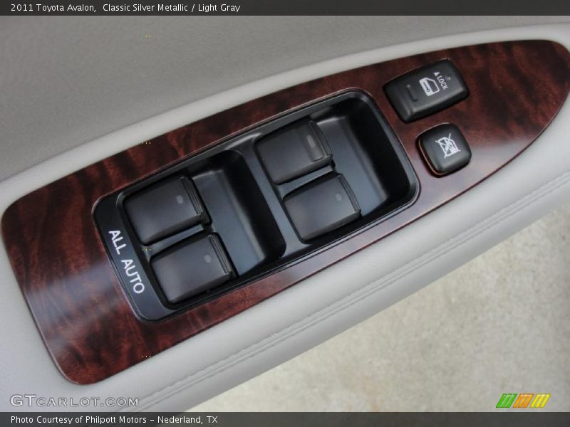 Classic Silver Metallic / Light Gray 2011 Toyota Avalon