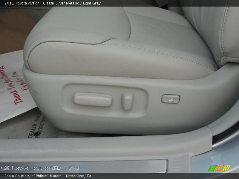 Classic Silver Metallic / Light Gray 2011 Toyota Avalon