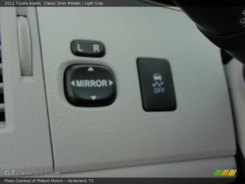 Classic Silver Metallic / Light Gray 2011 Toyota Avalon