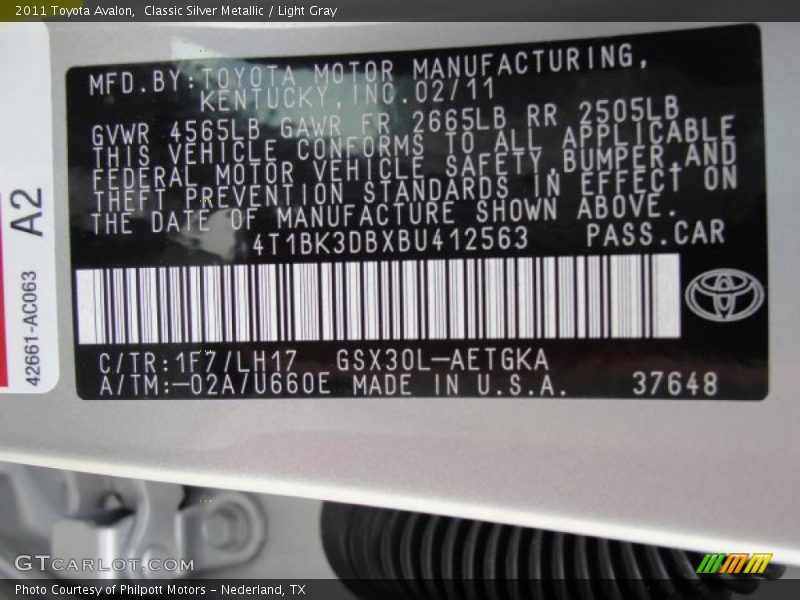 Classic Silver Metallic / Light Gray 2011 Toyota Avalon