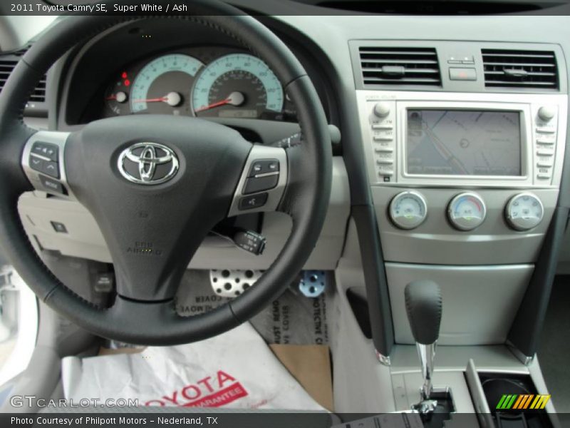 Super White / Ash 2011 Toyota Camry SE