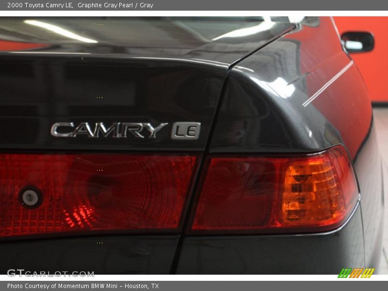 Graphite Gray Pearl / Gray 2000 Toyota Camry LE