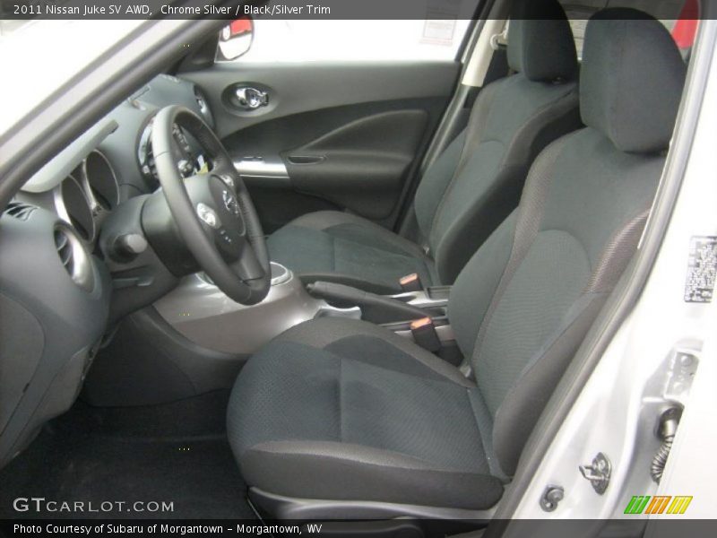  2011 Juke SV AWD Black/Silver Trim Interior