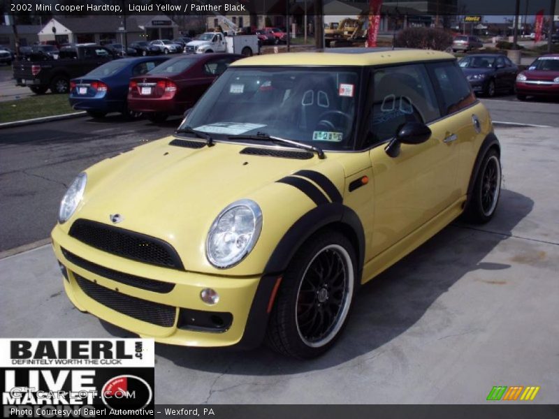 Liquid Yellow / Panther Black 2002 Mini Cooper Hardtop