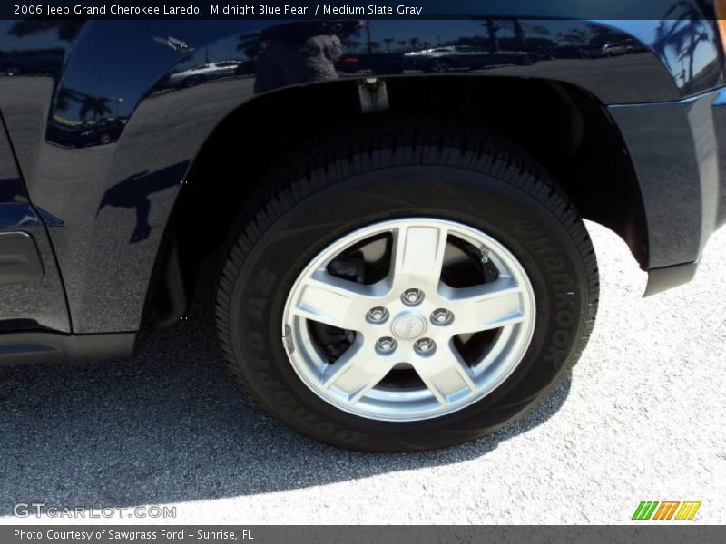 Midnight Blue Pearl / Medium Slate Gray 2006 Jeep Grand Cherokee Laredo