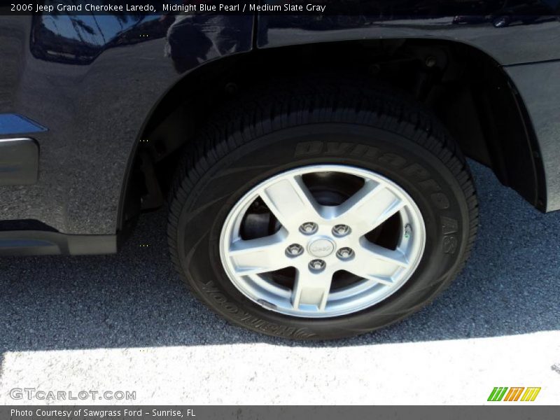 Midnight Blue Pearl / Medium Slate Gray 2006 Jeep Grand Cherokee Laredo