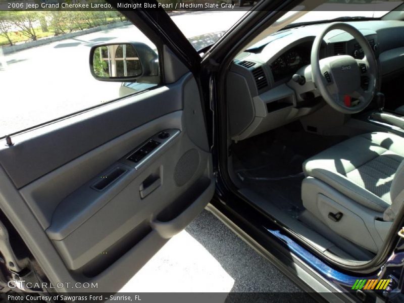 Midnight Blue Pearl / Medium Slate Gray 2006 Jeep Grand Cherokee Laredo