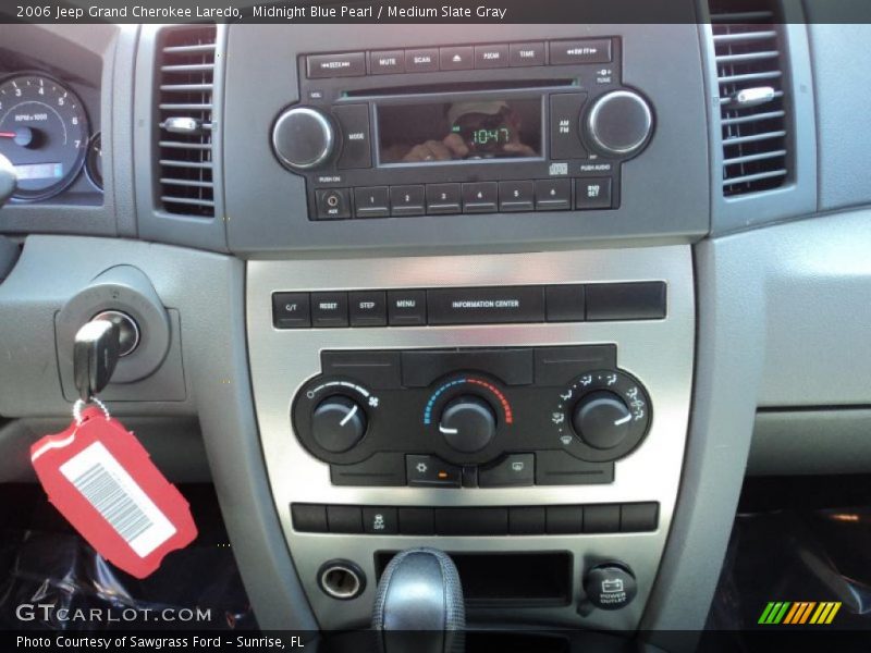 Midnight Blue Pearl / Medium Slate Gray 2006 Jeep Grand Cherokee Laredo