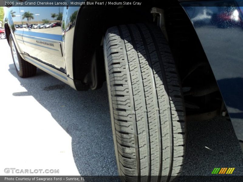 Midnight Blue Pearl / Medium Slate Gray 2006 Jeep Grand Cherokee Laredo