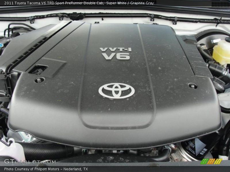 Super White / Graphite Gray 2011 Toyota Tacoma V6 TRD Sport PreRunner Double Cab
