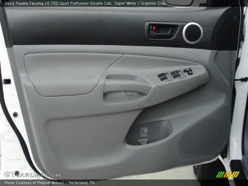 Super White / Graphite Gray 2011 Toyota Tacoma V6 TRD Sport PreRunner Double Cab