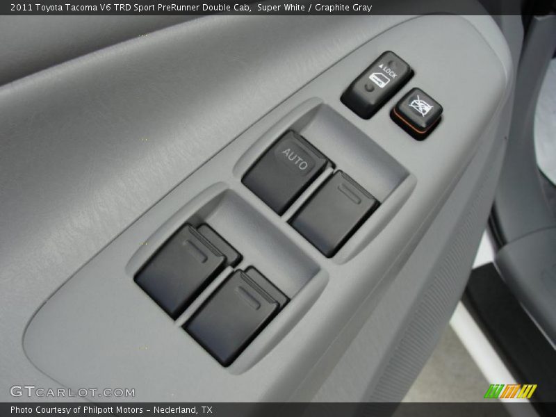 Super White / Graphite Gray 2011 Toyota Tacoma V6 TRD Sport PreRunner Double Cab