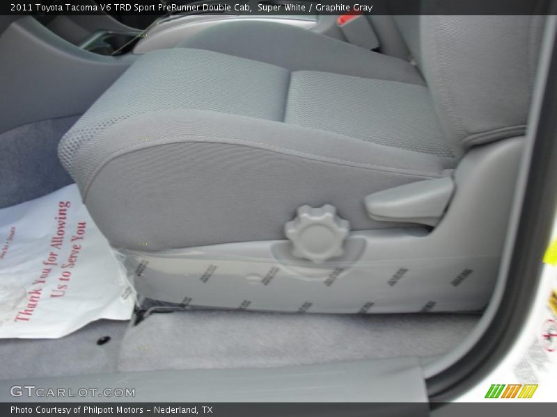 Super White / Graphite Gray 2011 Toyota Tacoma V6 TRD Sport PreRunner Double Cab