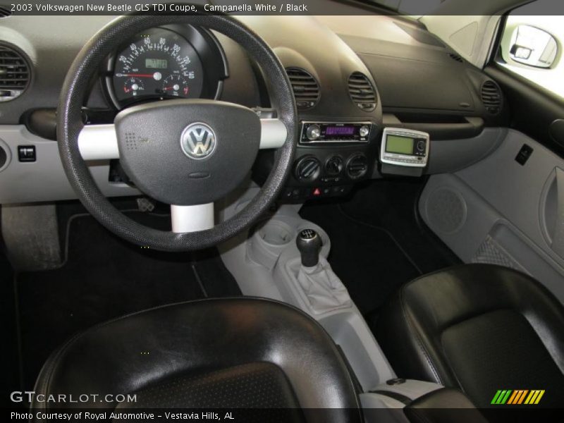 Campanella White / Black 2003 Volkswagen New Beetle GLS TDI Coupe