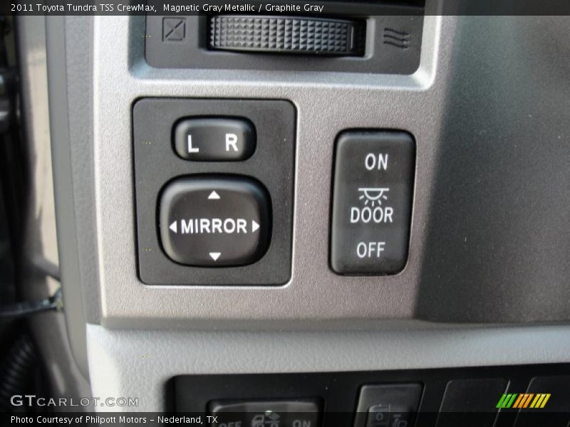 Controls of 2011 Tundra TSS CrewMax