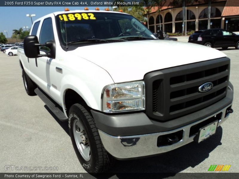 Oxford White / Medium Flint 2005 Ford F350 Super Duty FX4 Crew Cab 4x4