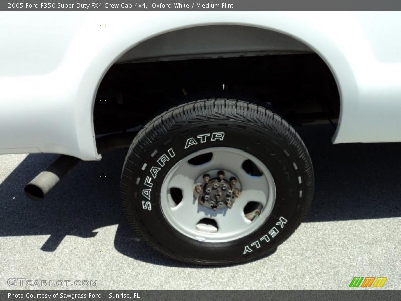Oxford White / Medium Flint 2005 Ford F350 Super Duty FX4 Crew Cab 4x4