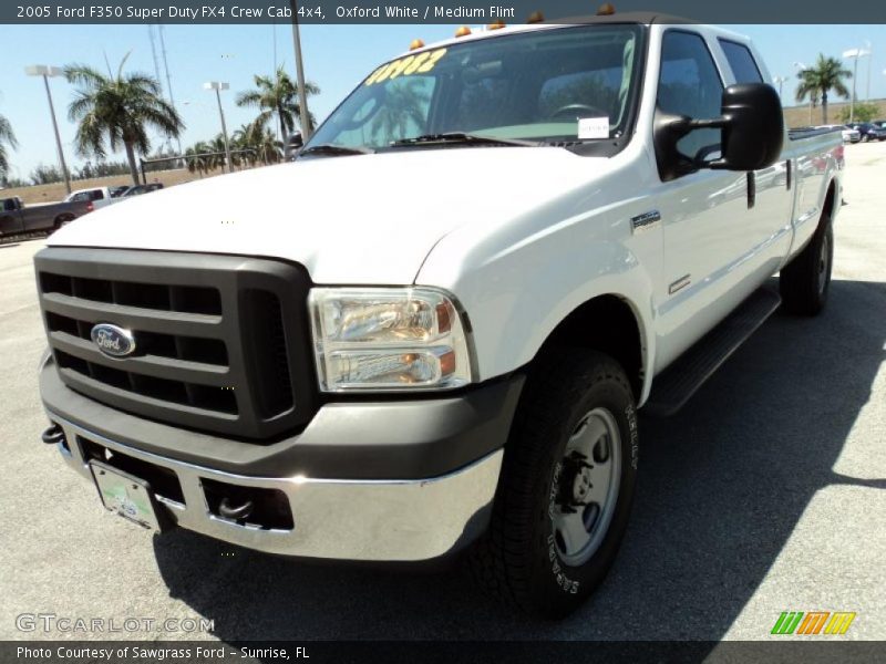 Oxford White / Medium Flint 2005 Ford F350 Super Duty FX4 Crew Cab 4x4
