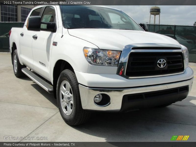Super White / Graphite Gray 2011 Toyota Tundra CrewMax