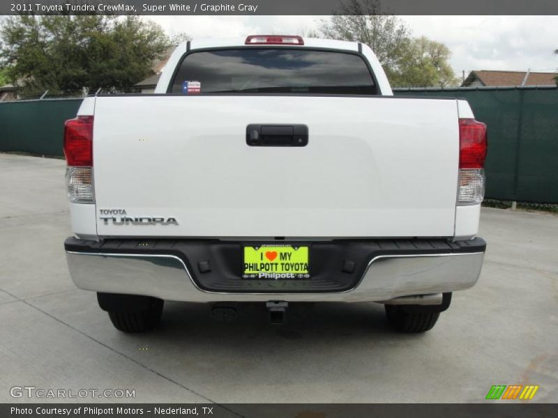 Super White / Graphite Gray 2011 Toyota Tundra CrewMax
