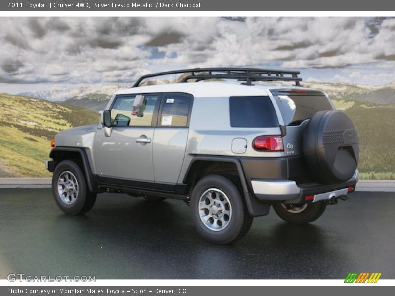 Silver Fresco Metallic / Dark Charcoal 2011 Toyota FJ Cruiser 4WD