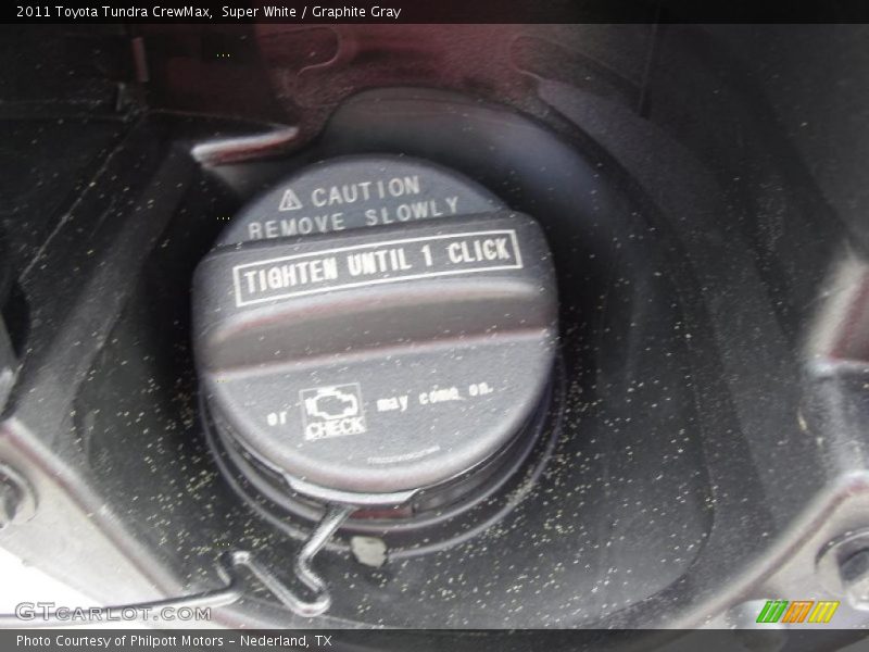 Super White / Graphite Gray 2011 Toyota Tundra CrewMax