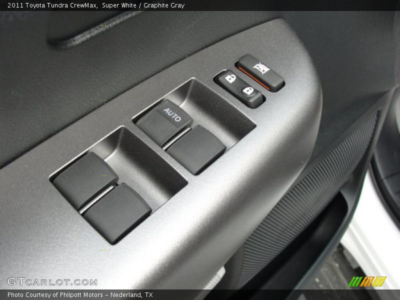 Super White / Graphite Gray 2011 Toyota Tundra CrewMax