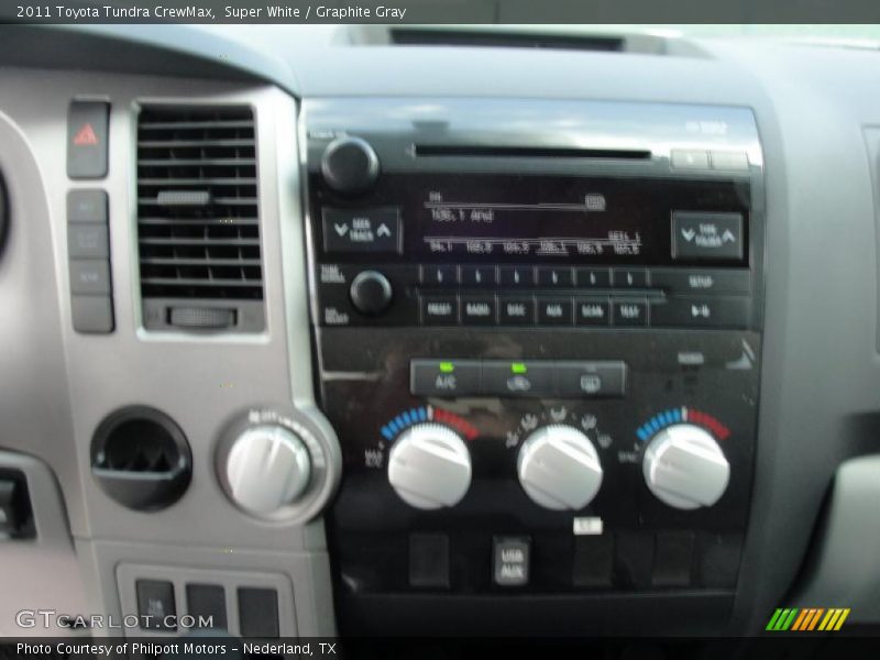 Super White / Graphite Gray 2011 Toyota Tundra CrewMax
