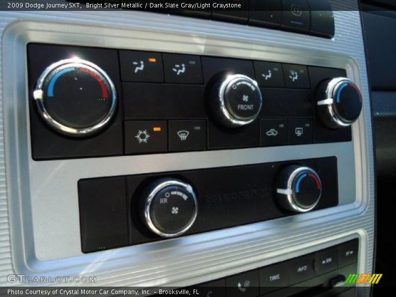 Bright Silver Metallic / Dark Slate Gray/Light Graystone 2009 Dodge Journey SXT