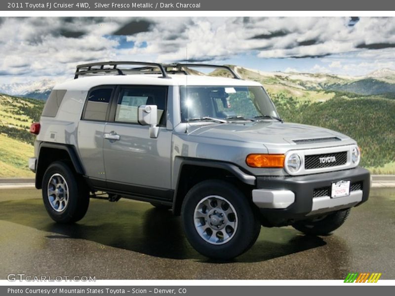 Silver Fresco Metallic / Dark Charcoal 2011 Toyota FJ Cruiser 4WD