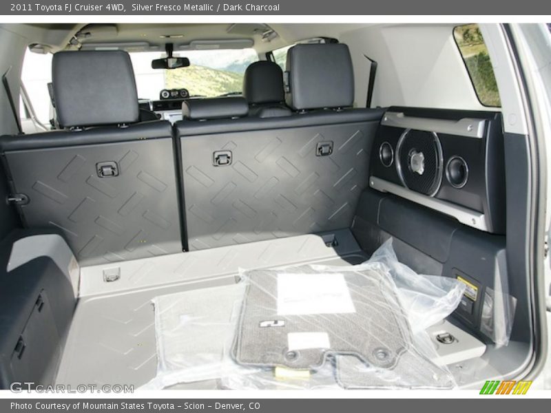 Silver Fresco Metallic / Dark Charcoal 2011 Toyota FJ Cruiser 4WD