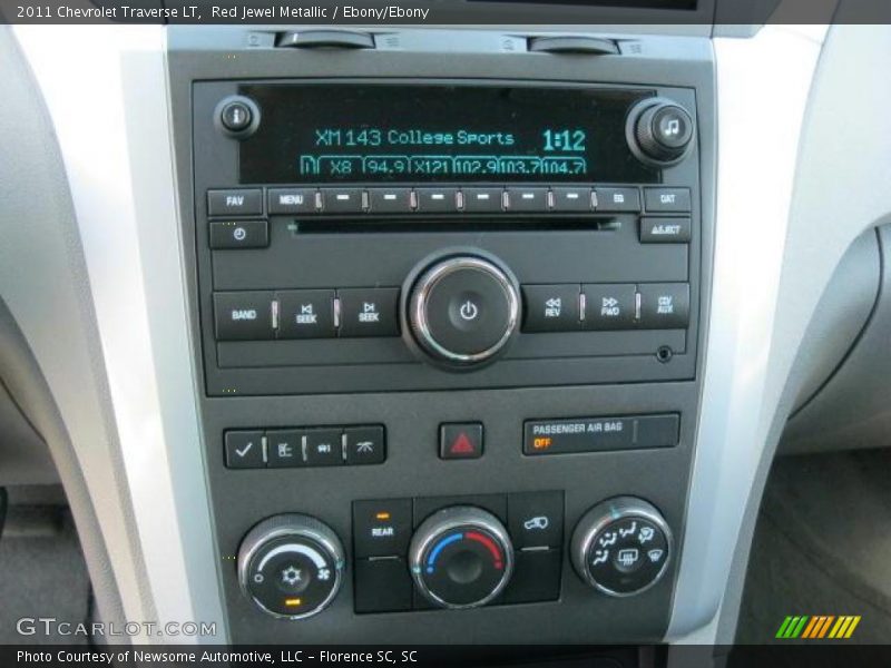 Red Jewel Metallic / Ebony/Ebony 2011 Chevrolet Traverse LT