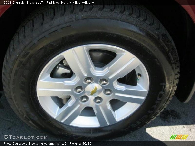 Red Jewel Metallic / Ebony/Ebony 2011 Chevrolet Traverse LT