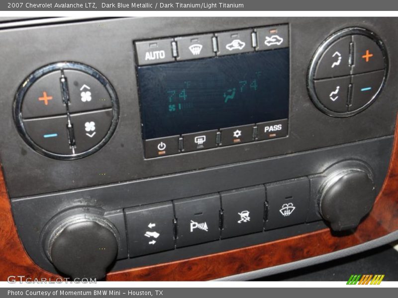 Dark Blue Metallic / Dark Titanium/Light Titanium 2007 Chevrolet Avalanche LTZ