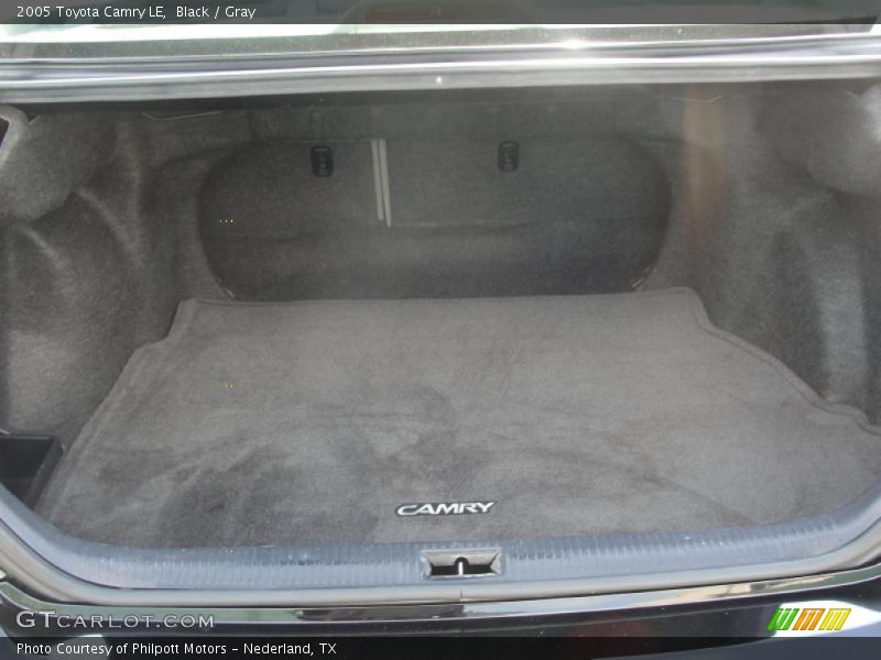 Black / Gray 2005 Toyota Camry LE