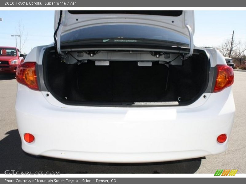 Super White / Ash 2010 Toyota Corolla