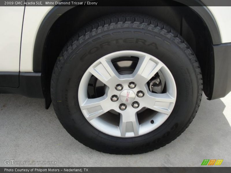 White Diamond Tricoat / Ebony 2009 GMC Acadia SLE