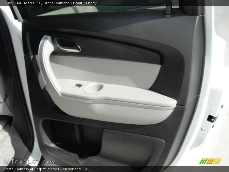 White Diamond Tricoat / Ebony 2009 GMC Acadia SLE