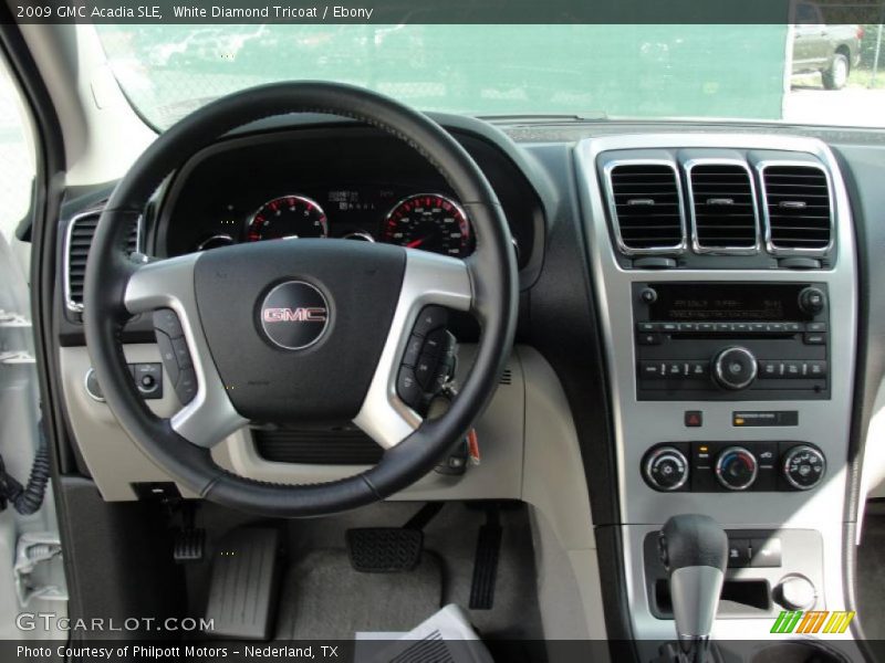 White Diamond Tricoat / Ebony 2009 GMC Acadia SLE