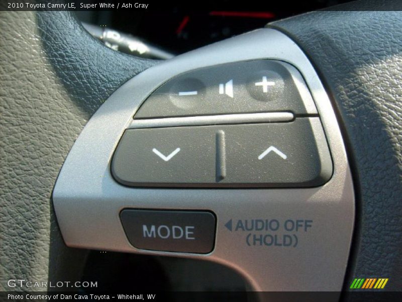 Super White / Ash Gray 2010 Toyota Camry LE