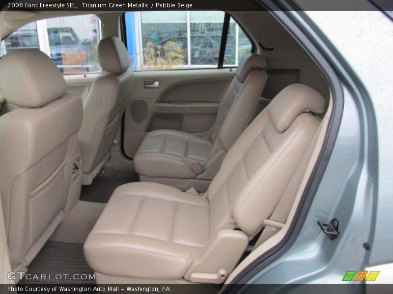  2006 Freestyle SEL Pebble Beige Interior