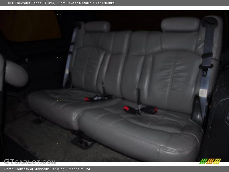Light Pewter Metallic / Tan/Neutral 2001 Chevrolet Tahoe LT 4x4