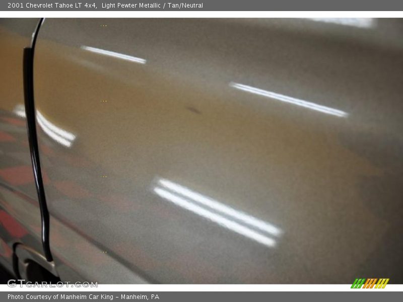 Light Pewter Metallic / Tan/Neutral 2001 Chevrolet Tahoe LT 4x4