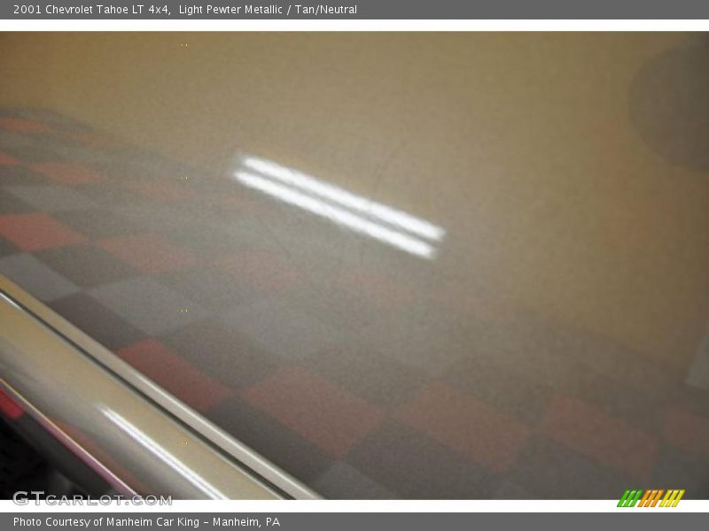 Light Pewter Metallic / Tan/Neutral 2001 Chevrolet Tahoe LT 4x4