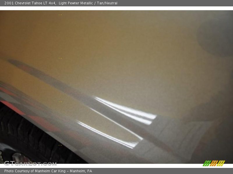 Light Pewter Metallic / Tan/Neutral 2001 Chevrolet Tahoe LT 4x4