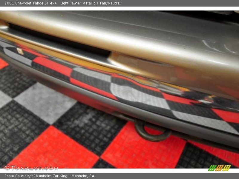 Light Pewter Metallic / Tan/Neutral 2001 Chevrolet Tahoe LT 4x4