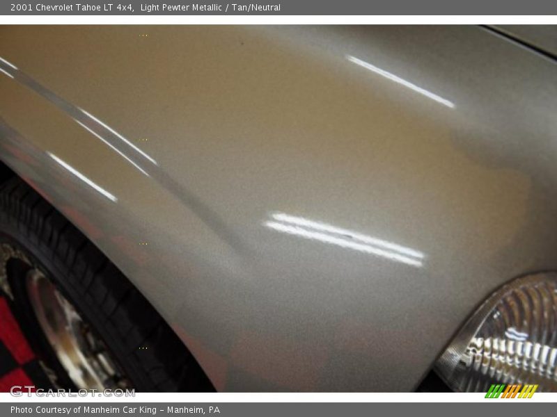 Light Pewter Metallic / Tan/Neutral 2001 Chevrolet Tahoe LT 4x4